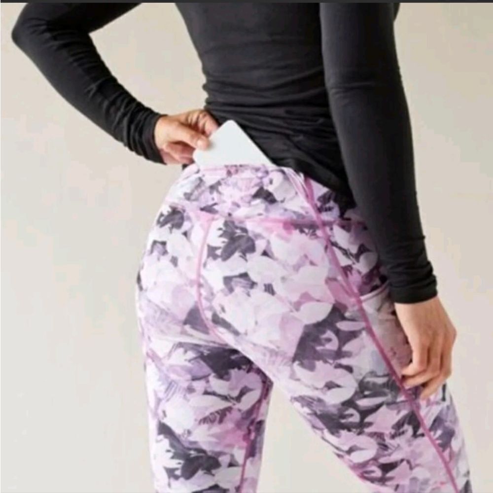 Duluth Trading Co NoGA Sculpt Legging sz XS 31 purple floral